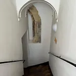 Lacron Apartment