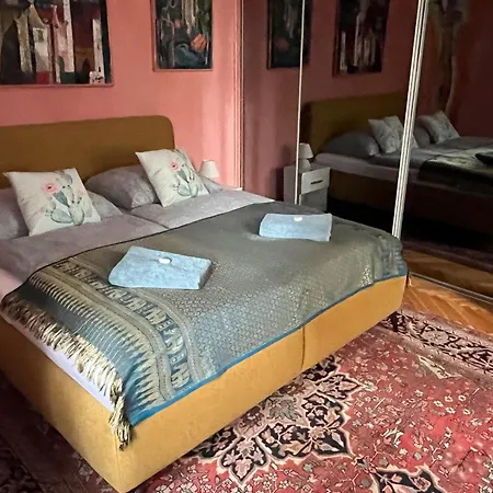 Apartment Lacron *